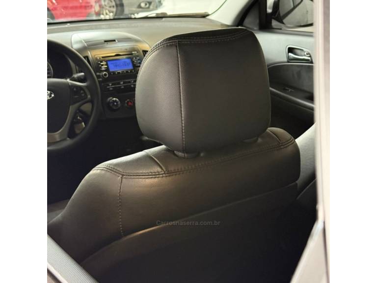 HYUNDAI - I30 - 2011/2011 - Prata - R$ 46.900,00