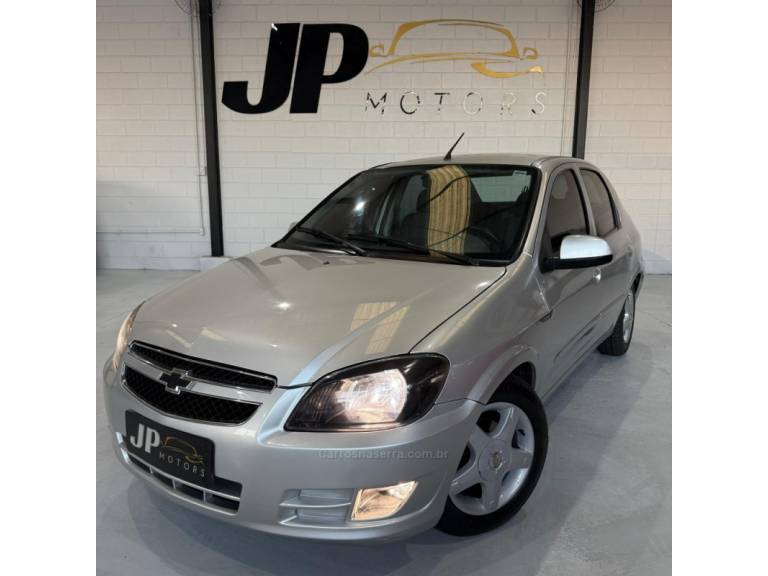 CHEVROLET - PRISMA - 2012/2012 - Prata - R$ 33.900,00
