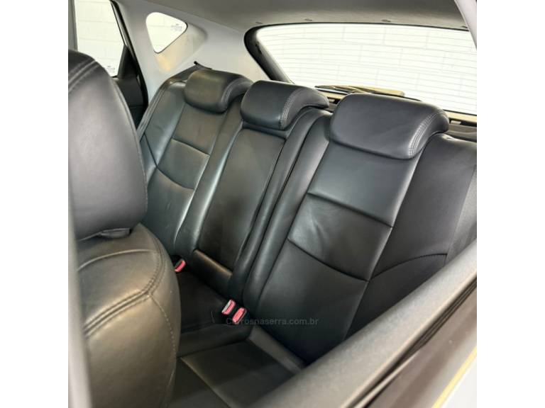 HYUNDAI - I30 - 2011/2011 - Prata - R$ 46.900,00