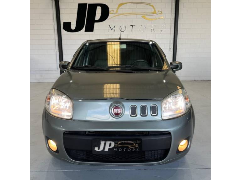 FIAT - UNO - 2011/2011 - Cinza - R$ 30.900,00