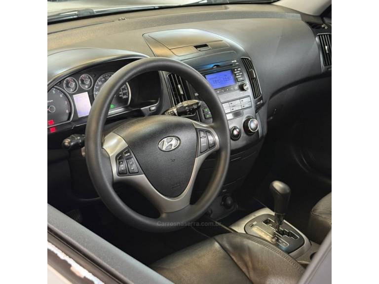 HYUNDAI - I30 - 2011/2011 - Prata - R$ 46.900,00
