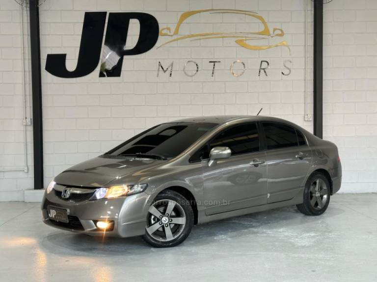 HONDA - CIVIC - 2011/2011 - Cinza - R$ 59.900,00