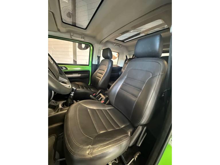 TROLLER - T4 BOLD - 2014/2015 - Verde - R$ 189.900,00